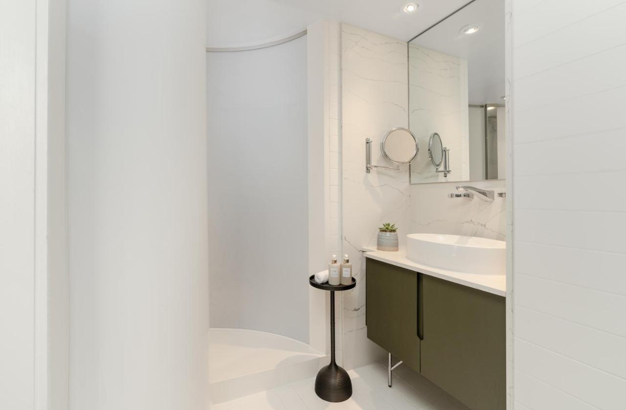 Zena Dc Hotel