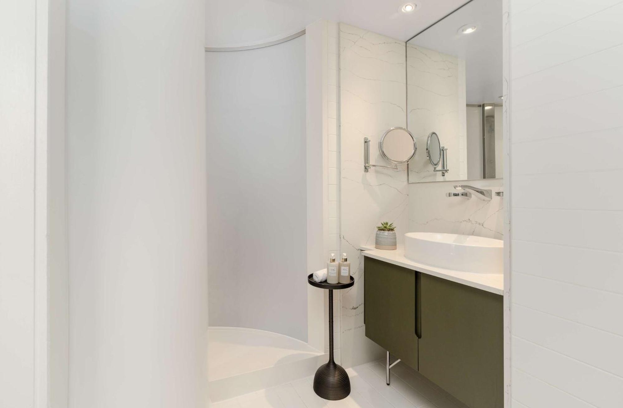 Hotel Zena Dc Washington